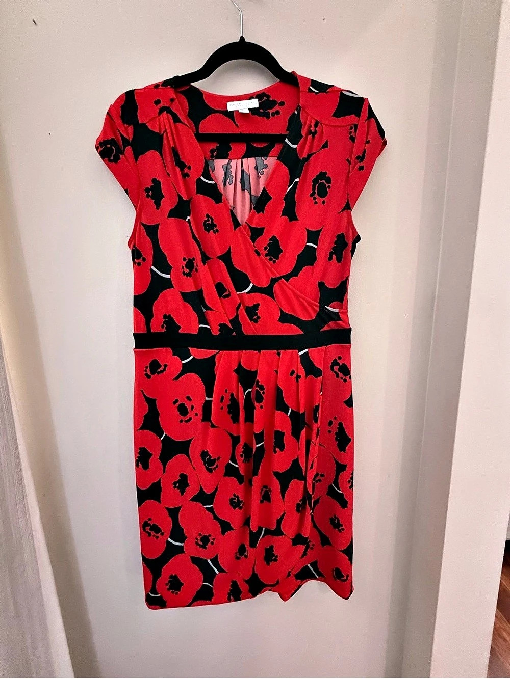 New York & Company Floral Mini Dress in Red & Black Like New